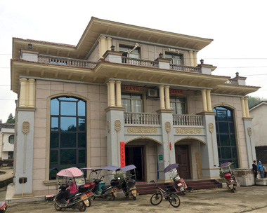 永云AT1721欧式三层兄弟双拼别墅建筑施工案例图欣赏